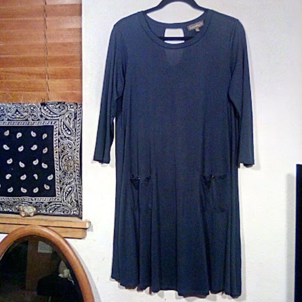 Women’s Luxology Shift Dress Sz: 6 Navy 3/4 Sleeves Keyhole Cutout Back Pullover